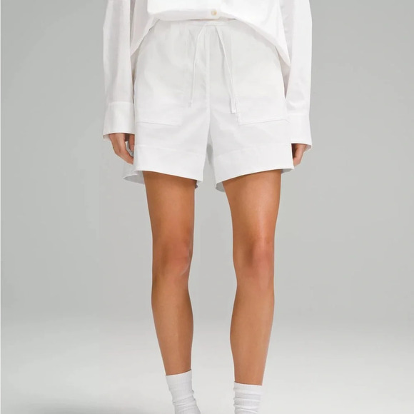 🆕🤍 Lululemon Cotton Blend Poplin High Rise Shorts - White - Picture 9 of 9